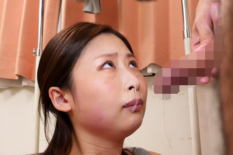 熟女の濃厚ザーメンぶっかけ顔射