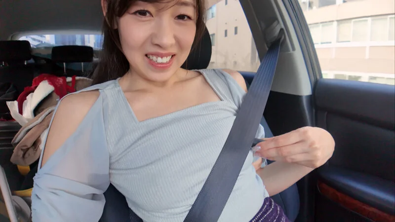 白河花清のノーブラ美乳熟女